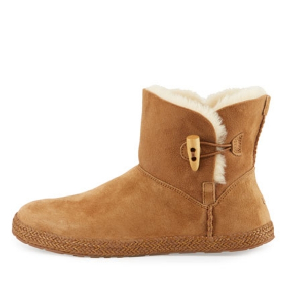 UGG Garnet Sherling Toggle Bootie in Chestnut Tan - Picture 2 of 10